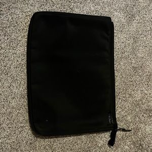 EUC black Tommy Hilfiger Laptop Case